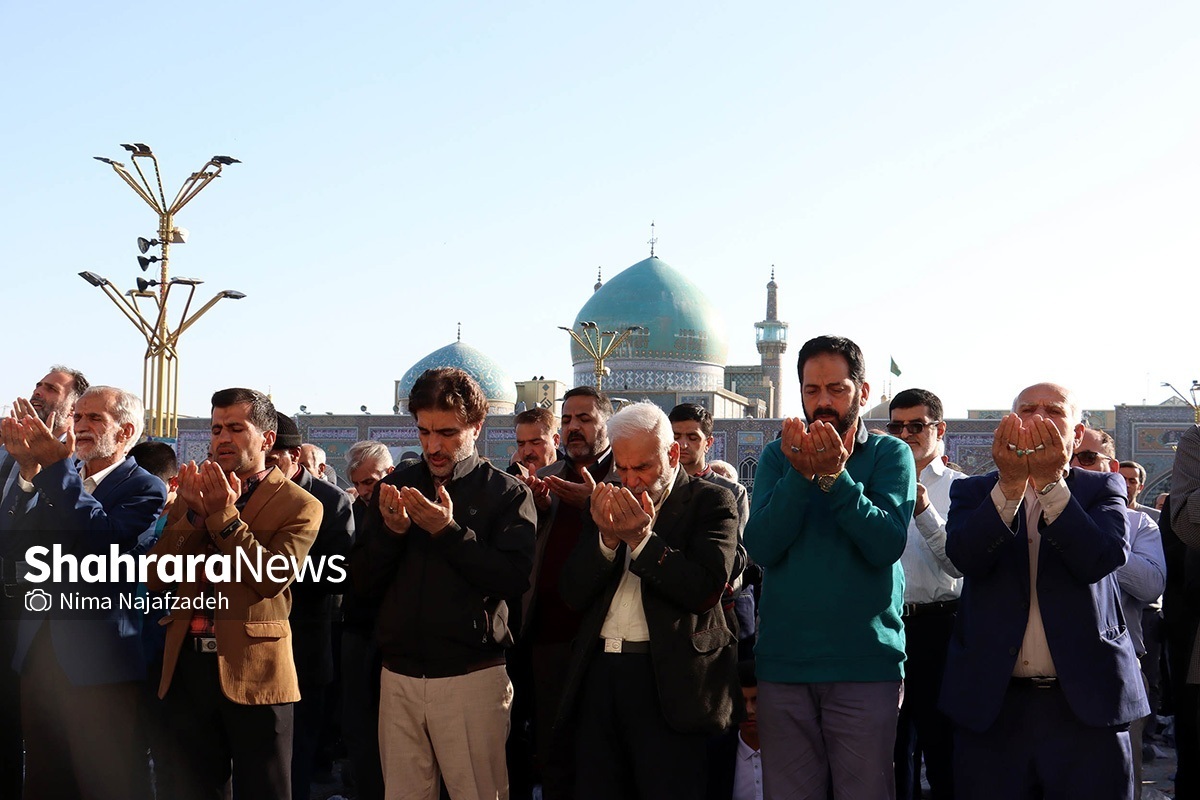 شکر عید بندگی در پایان ضیافت الهی| آئین نماز عید سعید فطر در حرم مطهر رضوی برگزار شد+ فیلم و عکس