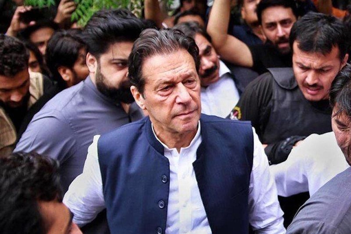 افراد نزدیک به «عمران خان» در پاکستان بازداشت شدند
