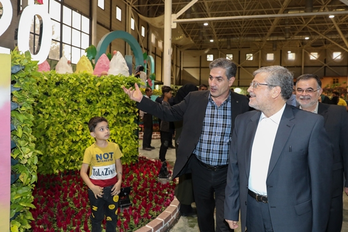 بازدید شهردار مشهد مقدس از نمایشگاه گل و گیاه مشهد + تصاویر