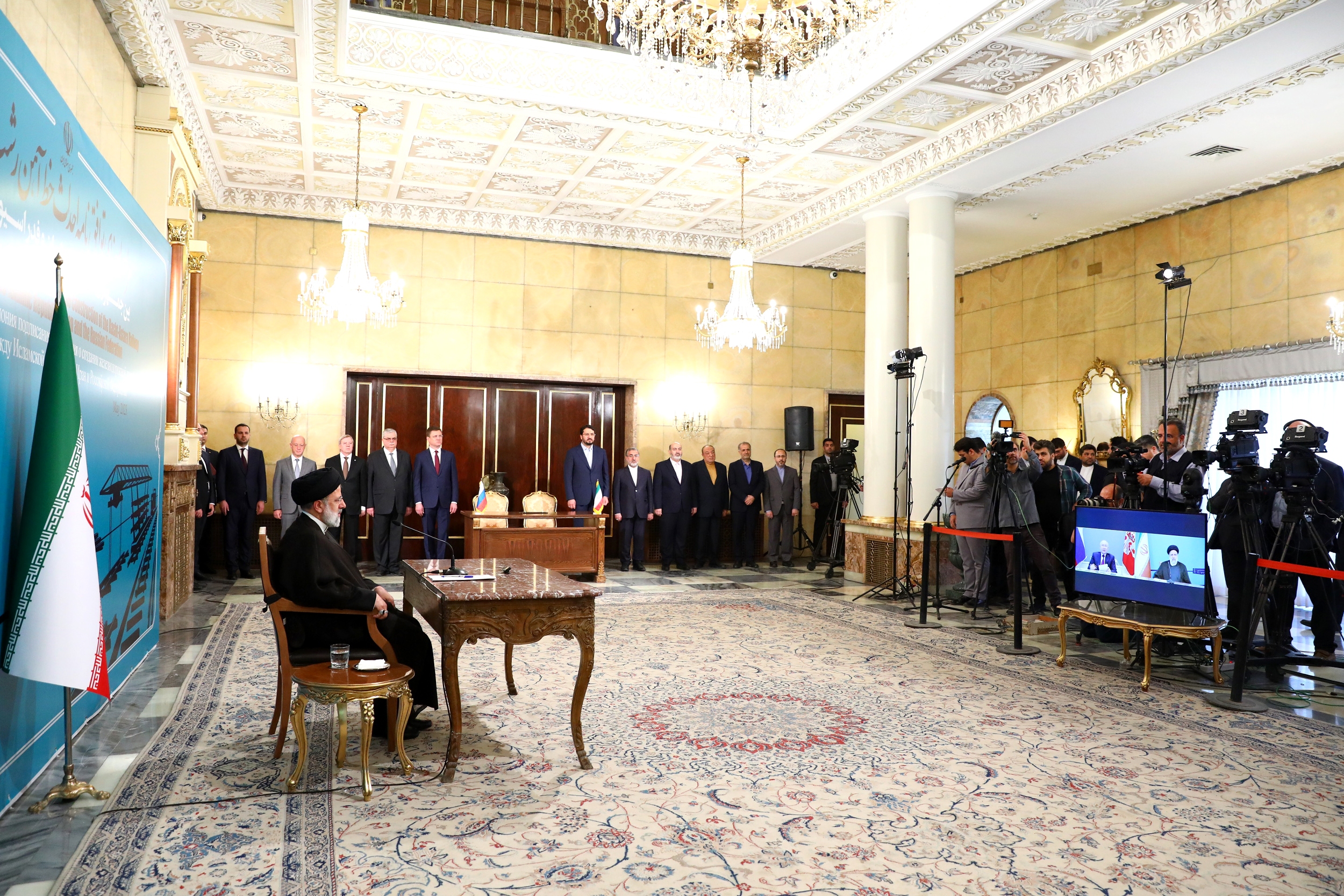 امضای توافق‌نامه احداث خط ریلی رشت-آستارا با حضور ویدئو کنفرانسی رئیسی و پوتین+ عکس و جزئیات