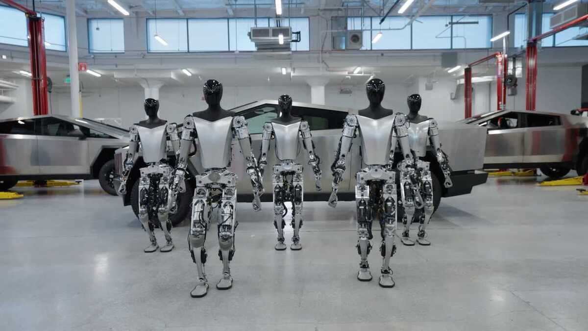 ایلان ماسک از ویدیوی جدید ربات انسان‌نمای تسلا رونمایی کرد + فیلم
