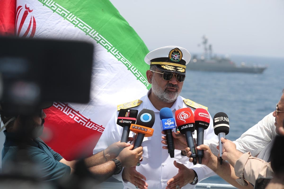 امیر ایرانی: هیچ محدودیتی در هیچ دریایی نداریم| عبور موفق ناوگروه ۳۶۰ نیروی دریایی ارتش از ۳ طوفان سهمگین