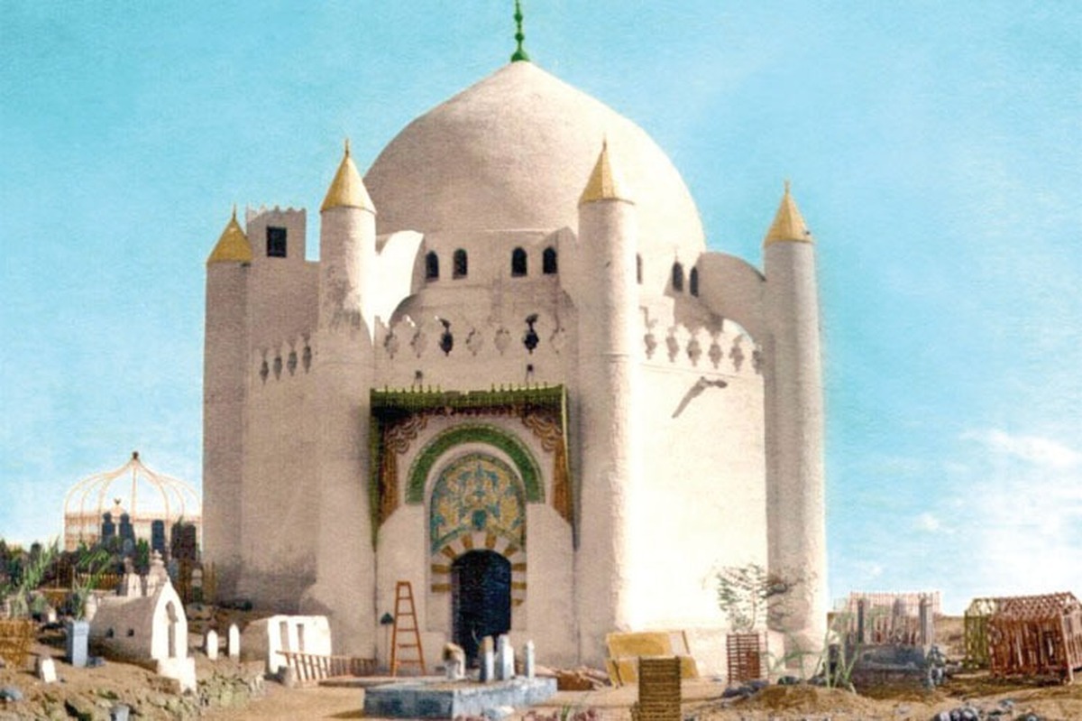 نگاهی به کتاب «بهشت بقیع» اثر دکتر احمد خامه یار | بقیع بنایی مذهبی و میراث تمدن بشری