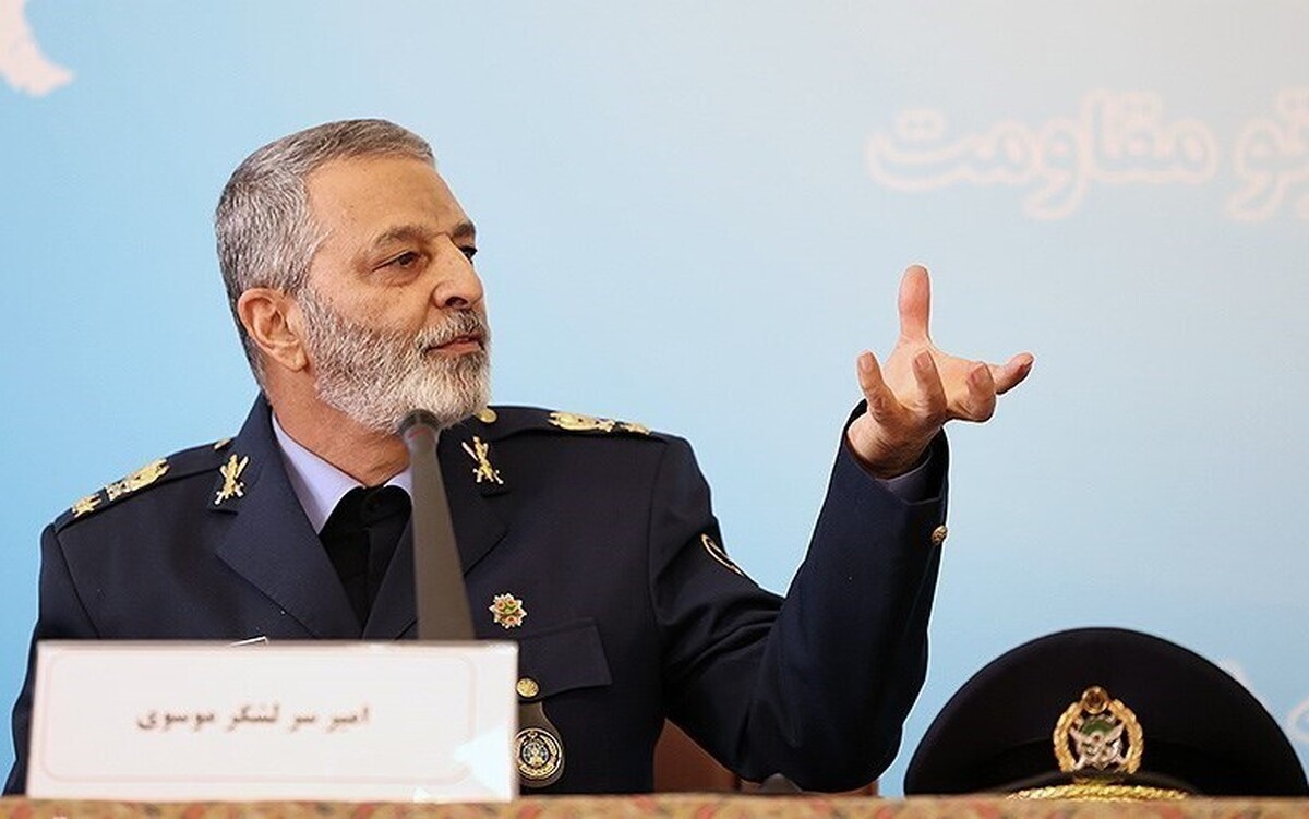 سرلشکر موسوی: ارتش توان و قدرت بالای نظامی خود را برای رفع تهدیدات به‌کار می‌بندد