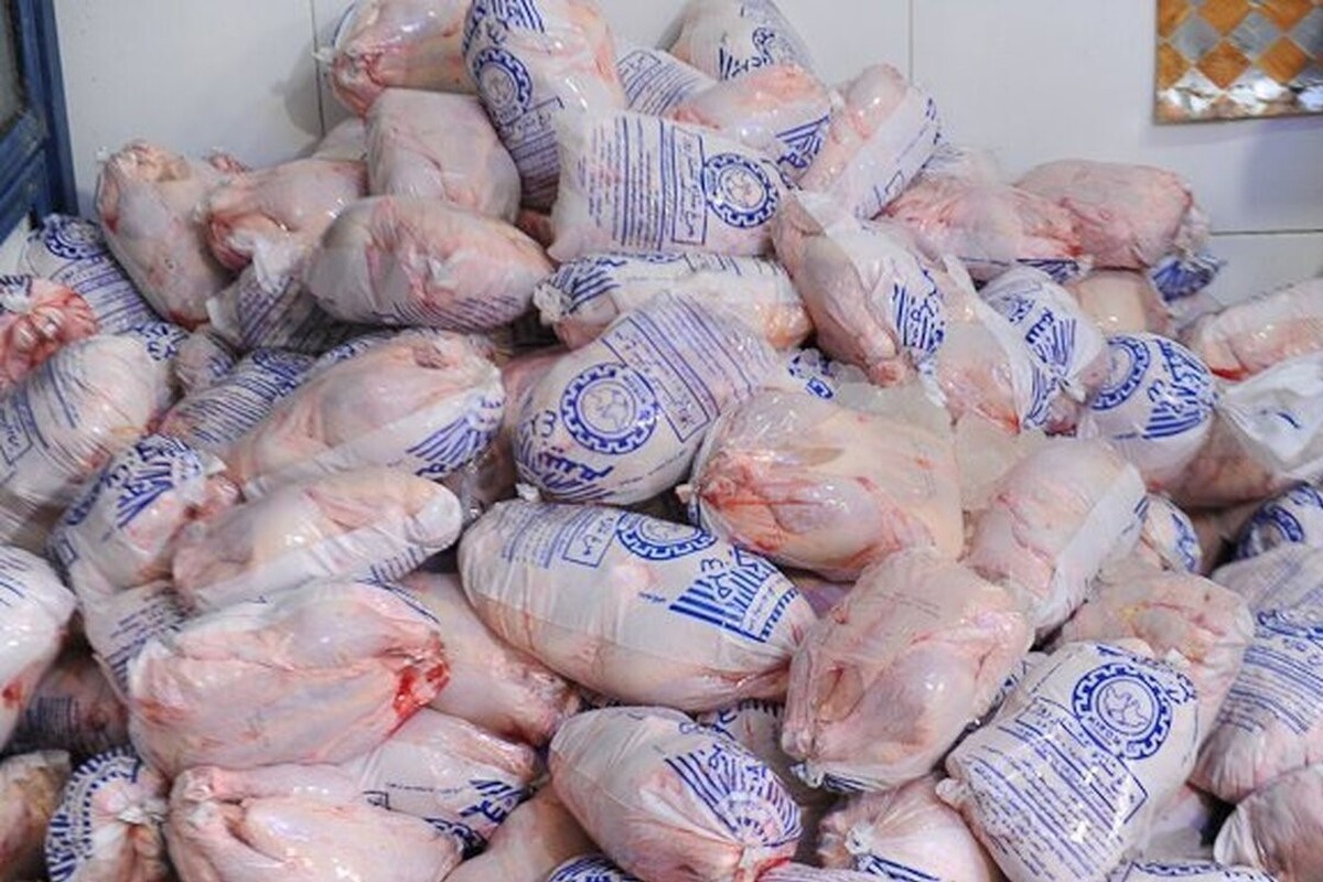 توزیع ۵ هزار تن مرغ منجمد در خراسان رضوی (۱۳ خرداد ۱۴۰۲)