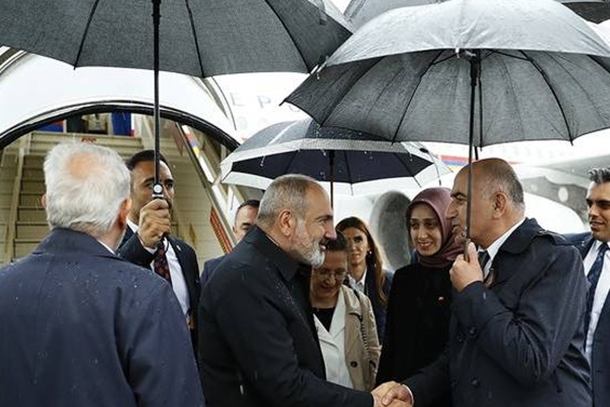 نخست وزیر ارمنستان پس از ۱۵ سال به ترکیه رفت