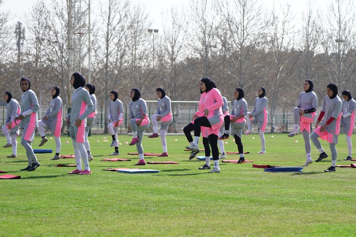 دختران فوتبالیست خراسانی در رویای آسیا