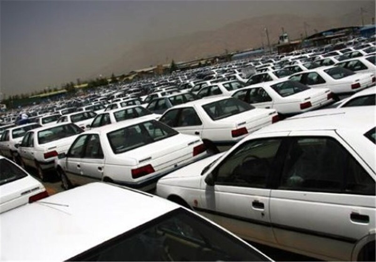 ریزش ۱۰ تا ۲۵ میلیون تومانی قیمت برخی خودرو‌ها در بازار امروز یکشنبه (۲۱ خرداد ۱۴۰۲)