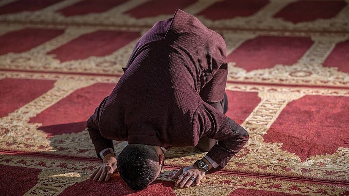 رئیس‌جمهور با پیشنهادات حجت‌الاسلام قرائتی برای ترویج فرهنگ نماز موافقت کرد+ متن نامه