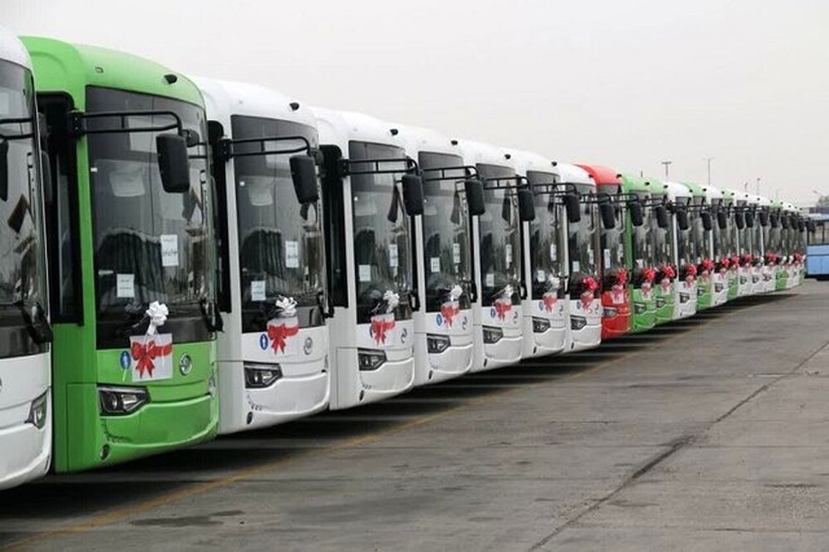 معاون وزیر راه: واردات ۲۰۰۰ دستگاه اتوبوس به کشور در حال پیگیری است
