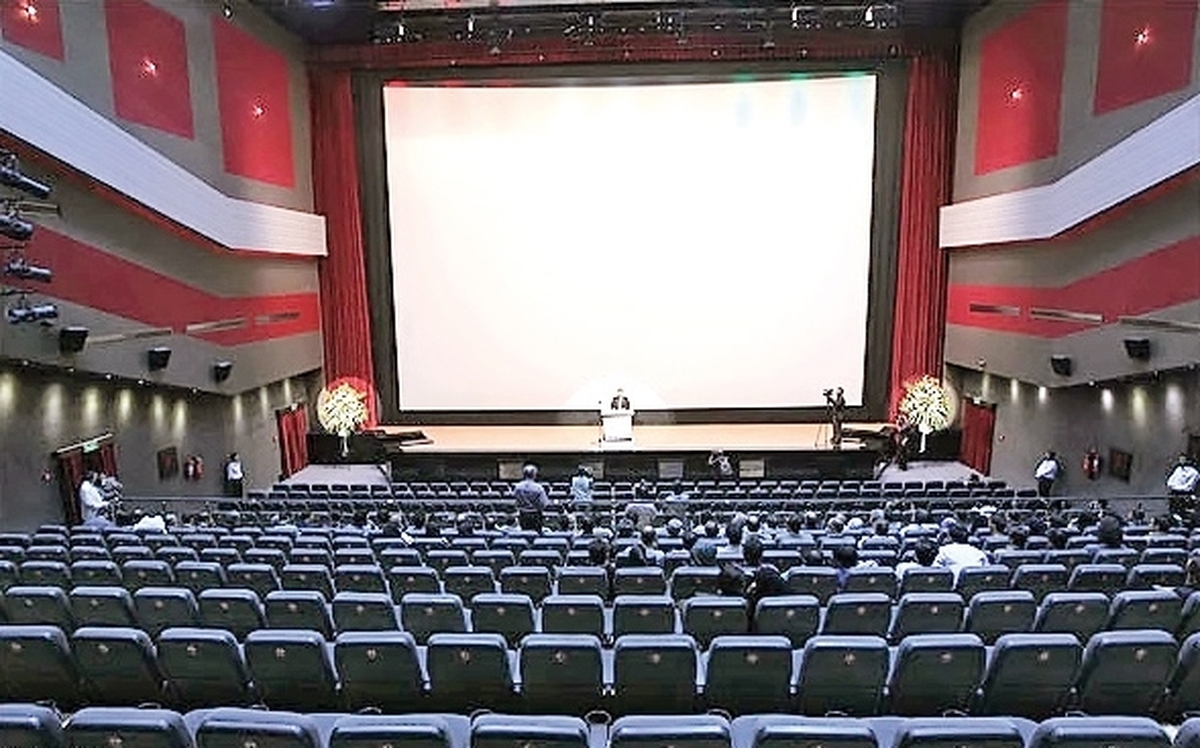 آغاز تجهیز ۵۰ سالن سینمایی در کشور