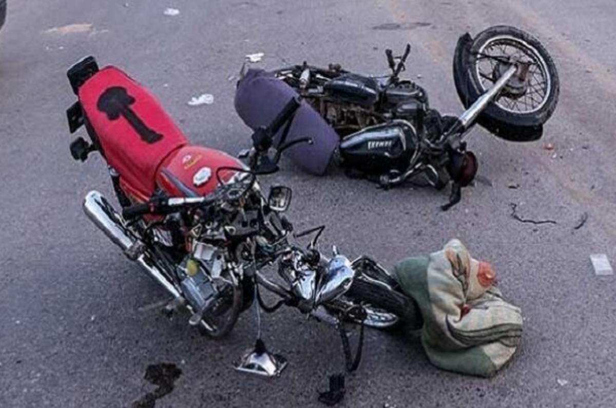 برخورد ۲ موتورسیکلت در مشهد| یک نفر کشته شد (۲۶ خرداد ۱۴۰۲)