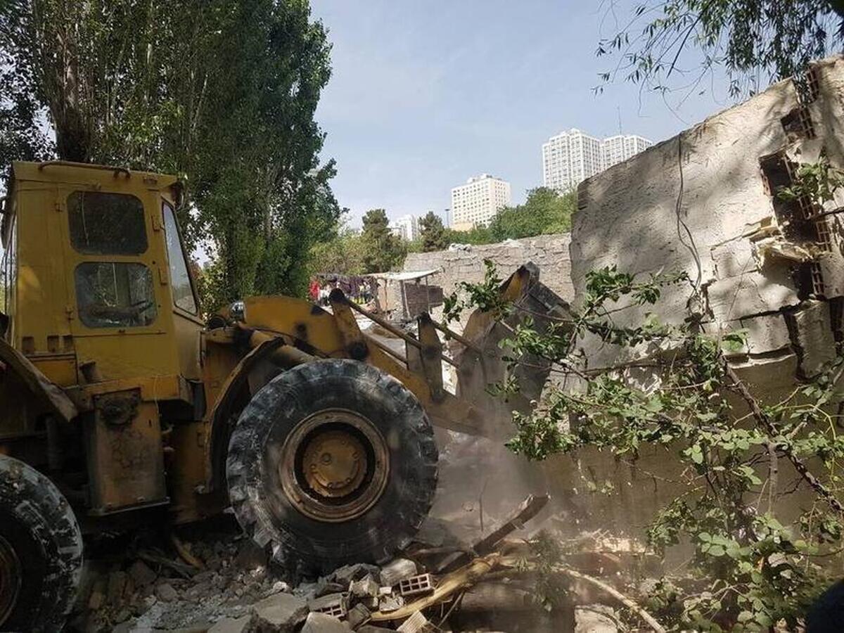 ساخت‌و‌ساز‌های ناایمن و غیرمجاز رود دره تهران تخریب شد+ جزئیات
