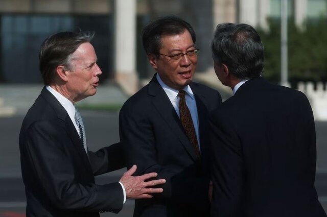 وزیر خارجه آمریکا پس از ۵ سال سردی روابط وارد چین شد