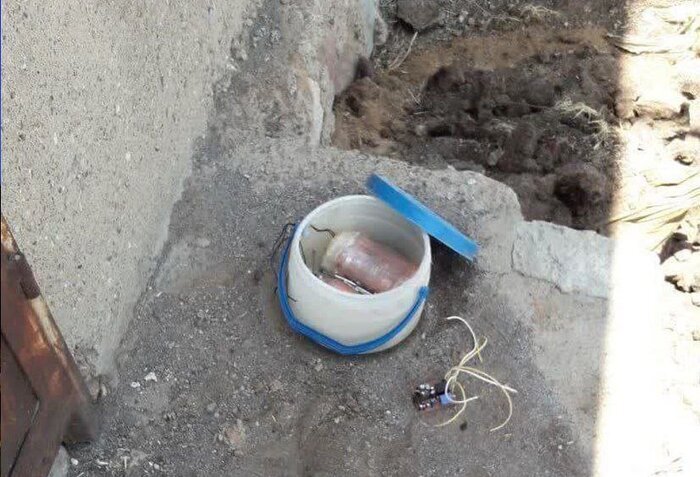 یک بسته انفجاری در هشتگرد البرز کشف شد + عکس