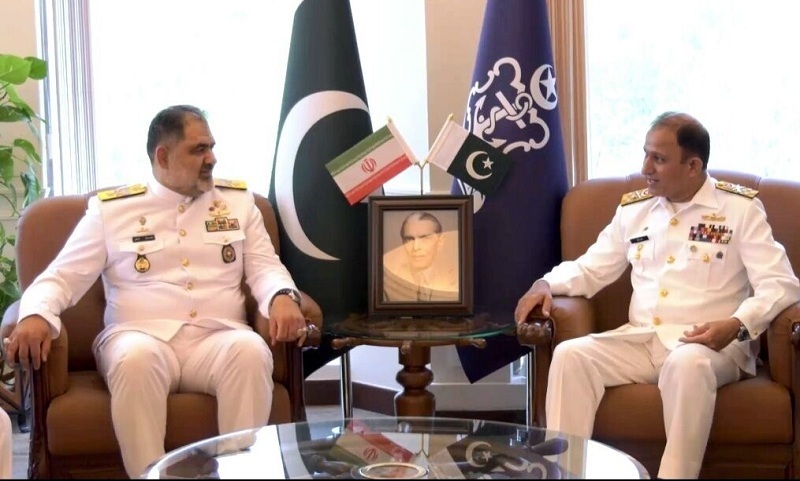 دیدار دریادار ایرانی با فرماندهان نیروی دریایی و هوایی ارتش پاکستان+ عکس و جزئیات 