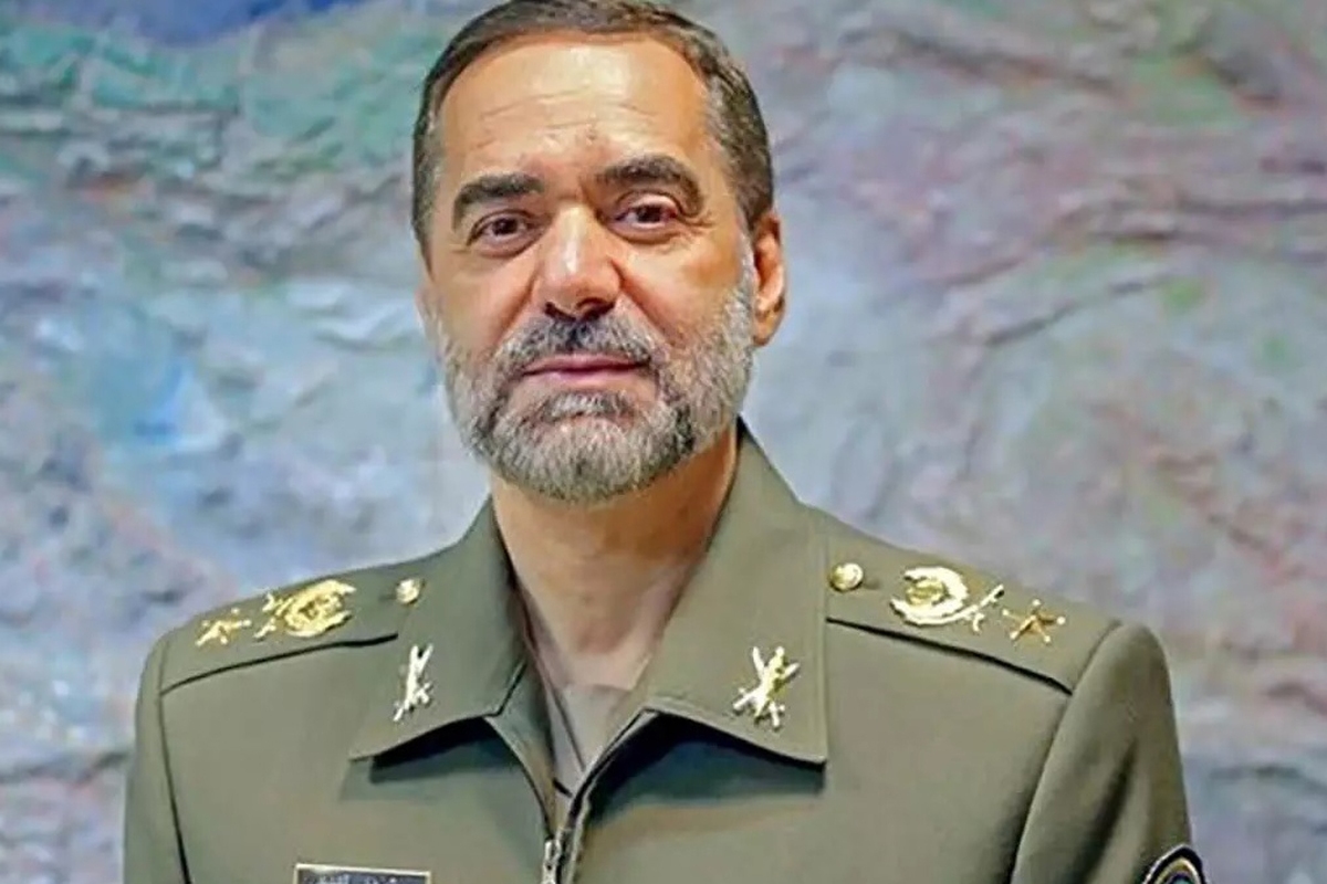 وزیر دفاع و پشتیبانی نیروهای مسلح: پیام رونمایی از موشک خرمشهر ۴ حمایت از صلح در منطقه است