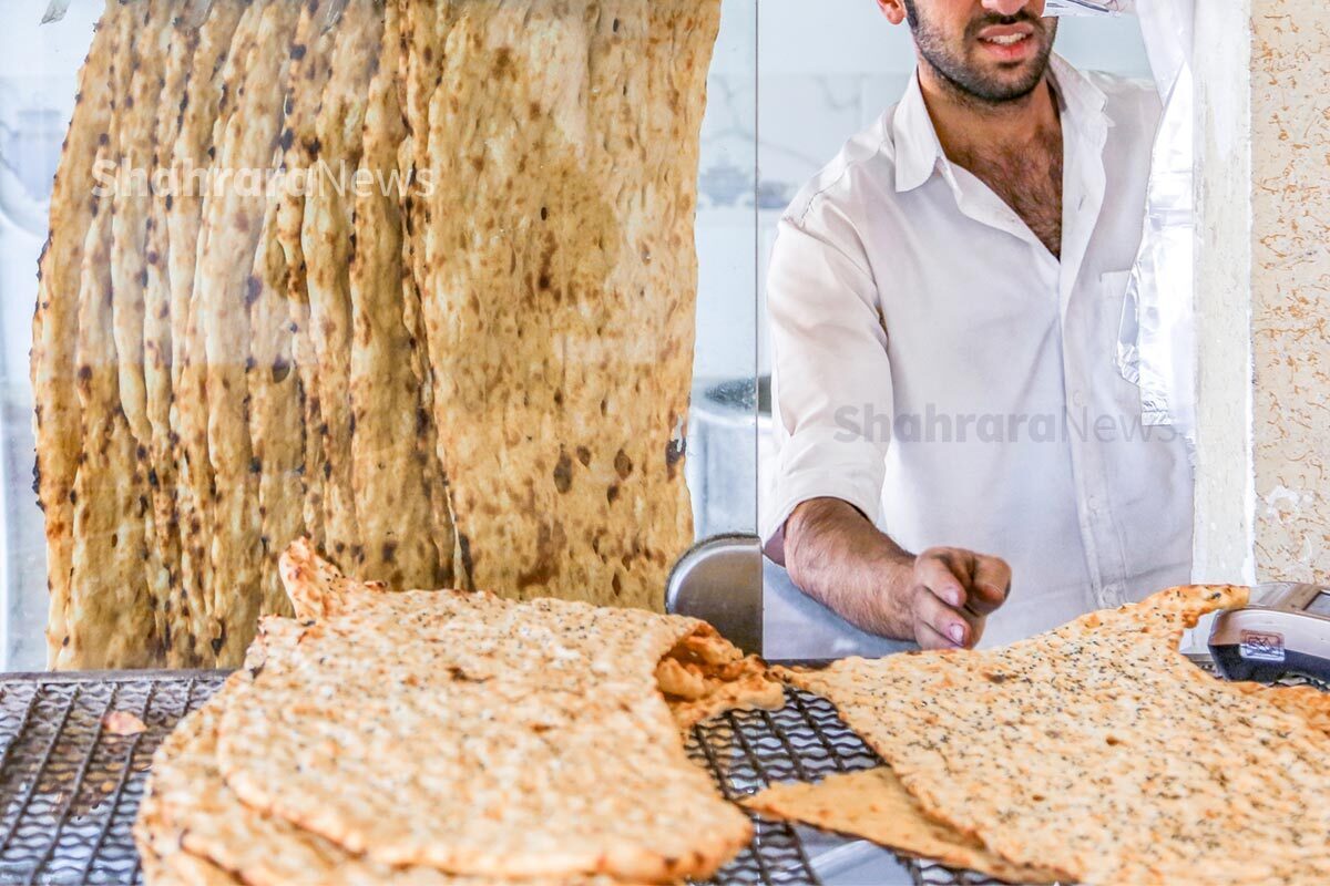 «کم‌فروشی» سهمیه آرد برخی نانوایان را کاهش داد| عدم تغییر یا افزایش سهمیه آرد در ۷۵ درصد نانوایی‌های کشور