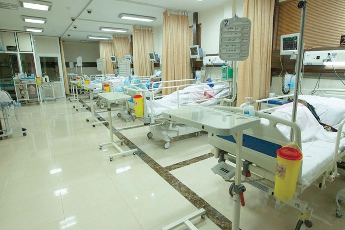 ۴ ماه انتظار برای پرتودرمانی در بیمارستان امید مشهد | کمبود تخت بستری، بیماران سرطانی را ناامید می کند
