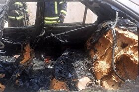 انفجار پاوربانک باعث آتش گرفتن خودروی پژو ۴۰۵ شد