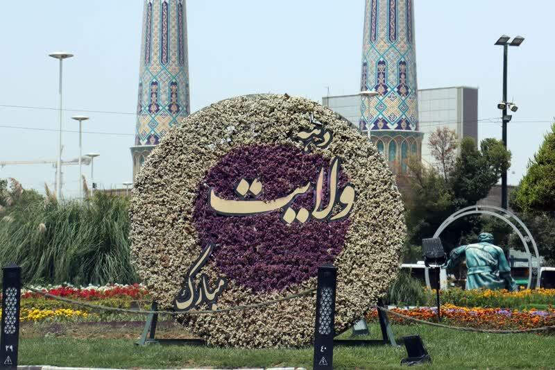 نصب المان گل در میادین شاخص مشهد همزمان با فرا رسیدن عید سعید غدیر