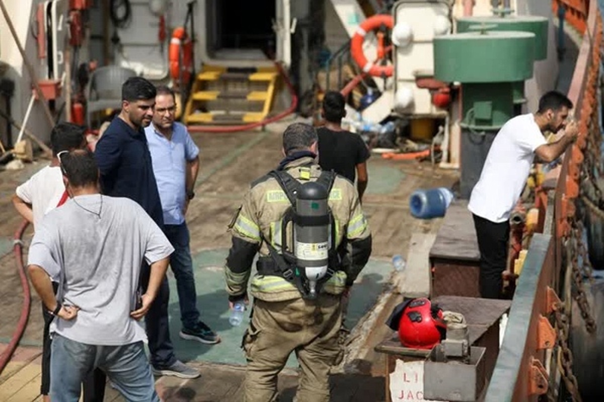 آتش سوزی در کشتی تفریحی کیش + علت حادثه و تصاویر
