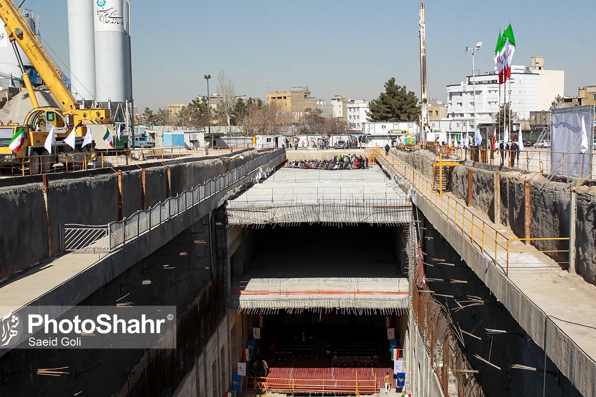 دولت و شهرداری برای سرعت در احداث خط ۳ مترو مشهد کمک مالی کنند