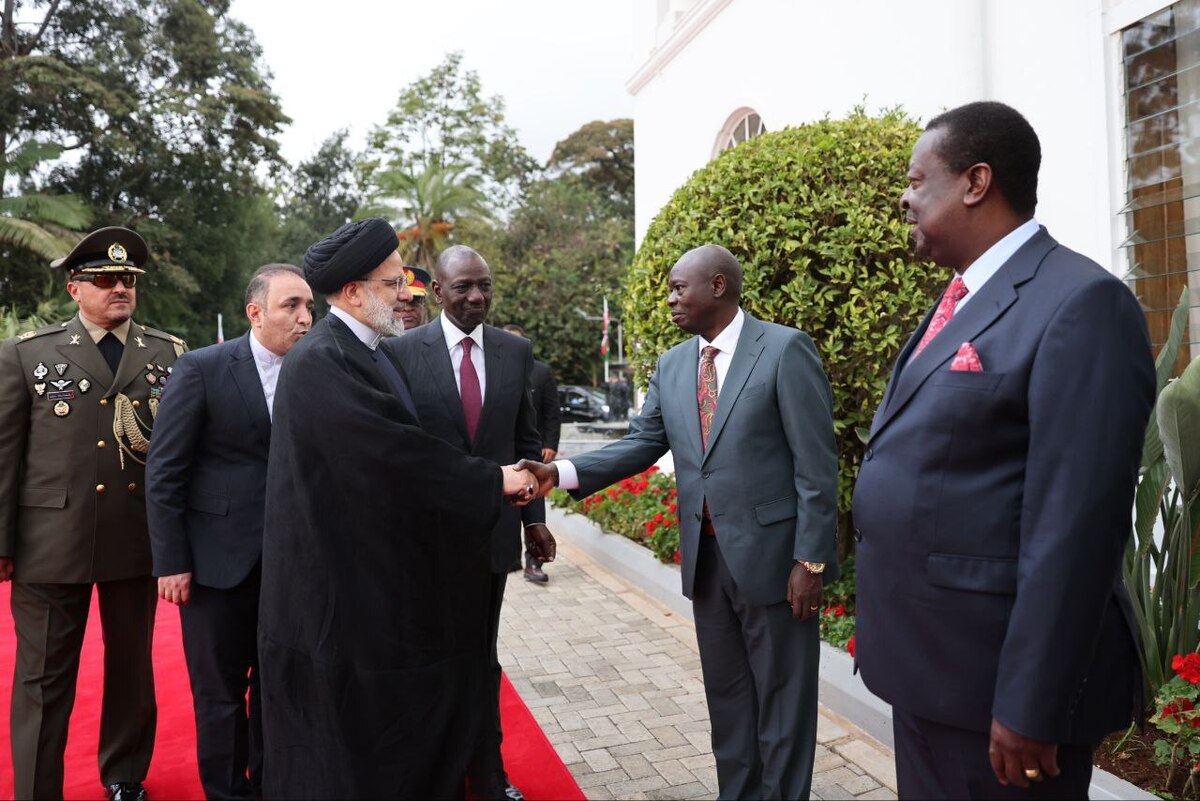 استقبال رسمی رئیس‌جمهور کنیا از رئیس جمهور ایران+ فیلم و تصاویر