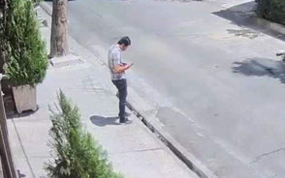 ویدئو| لحظه سرقت گوشی آیفون یک شهروند در تهران