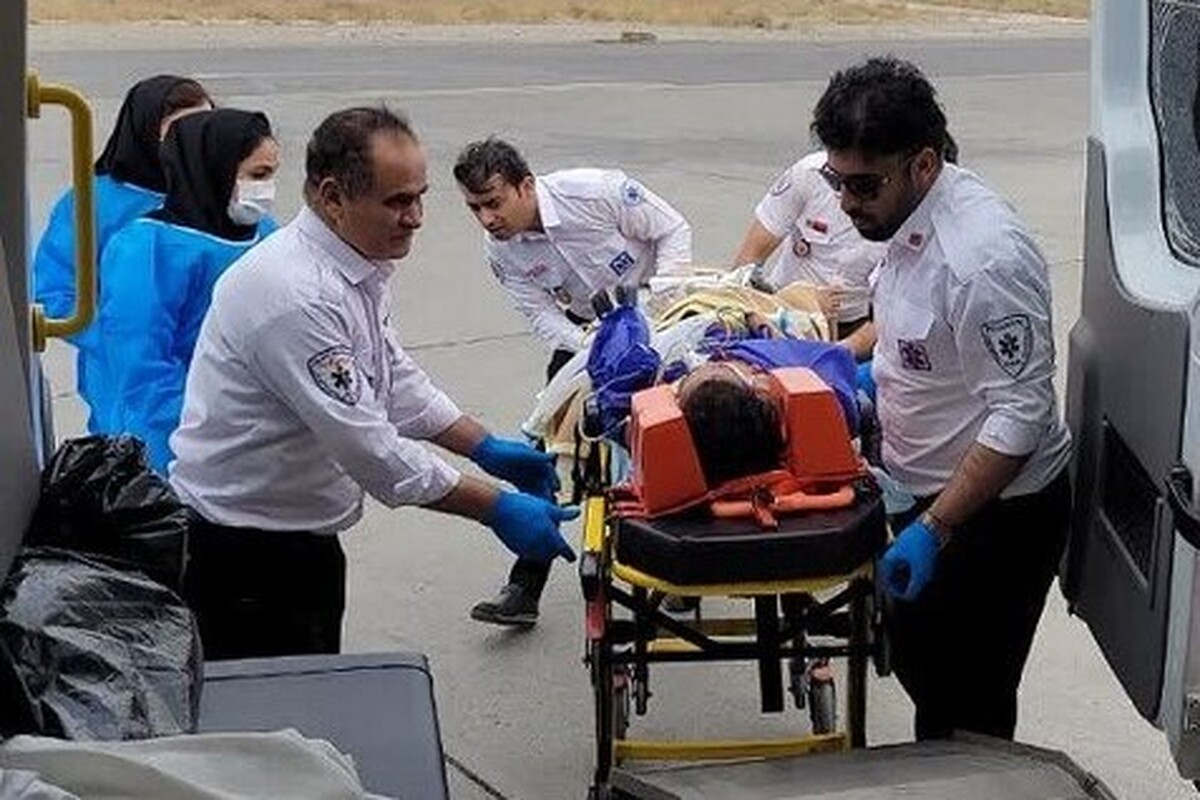 انتقال بیمار مرگ‌مغزی ساکن فردوس با اورژانس هوایی به مشهد + فیلم