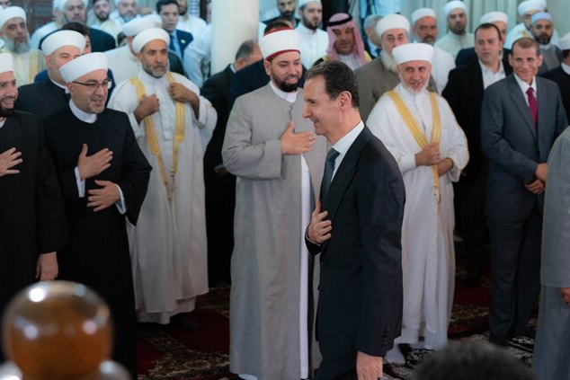 نماز عید قربان در دمشق با حضور بشار اسد برگزار شد