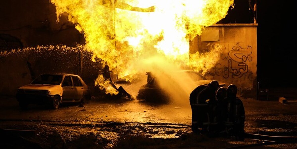 جزئیات آتش‌سوزی یک کارگاه مبل در تهران که منجر به فوت ۴ مرد جوان شد + فیلم