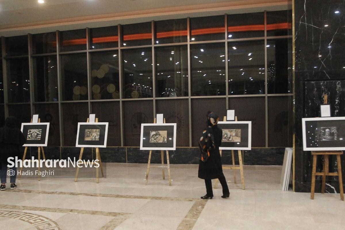 گفتگو با هنرمند تصویر ساز اهل سیستان و بلوچستان، به بهانه برگزاری نمایشگاهش در مشهد | روایتی از «بغض رقیه» روی شیشه