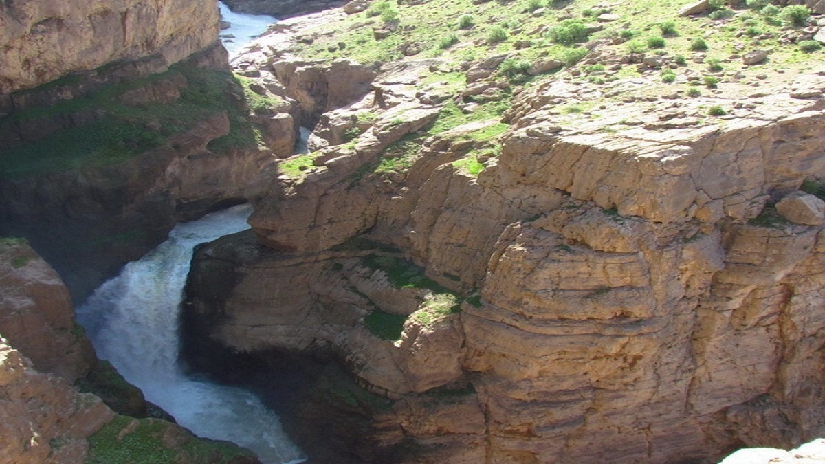 ویدئو| آبشار کِرِدیت معروف به وحشی‌ترین آبشار ایران