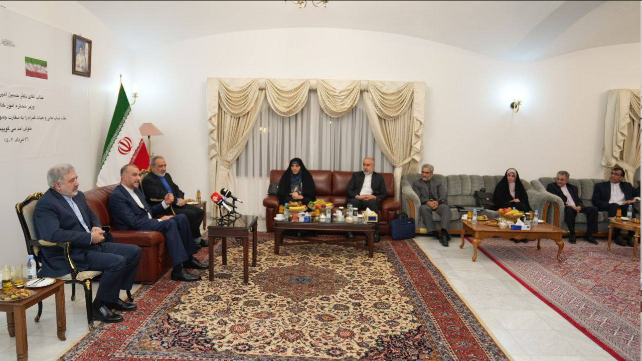 امیرعبداللهیان از سفارت ایران در عربستان بازدید کرد+ عکس