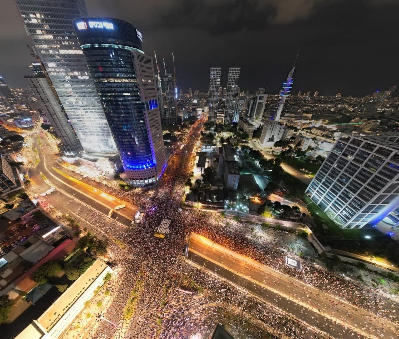 تظاهرات ده‌ها هزار نفری ساکنان سرزمین‌های اشغالی علیه نتانیاهو (۲۹ مرداد ۱۴۰۲) + تصاویر