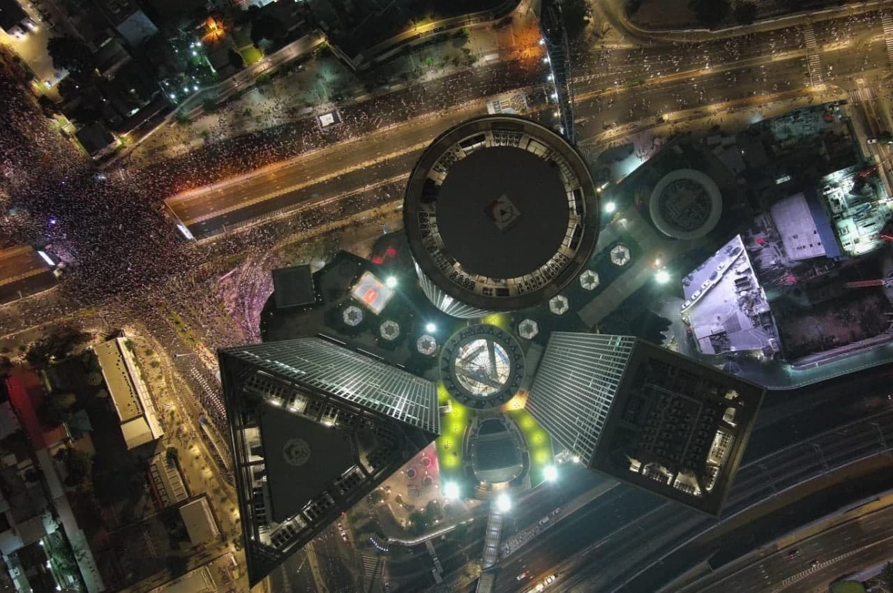 تظاهرات ده‌ها هزار نفری ساکنان سرزمین‌های اشغالی علیه نتانیاهو (۲۹ مرداد ۱۴۰۲) + تصاویر