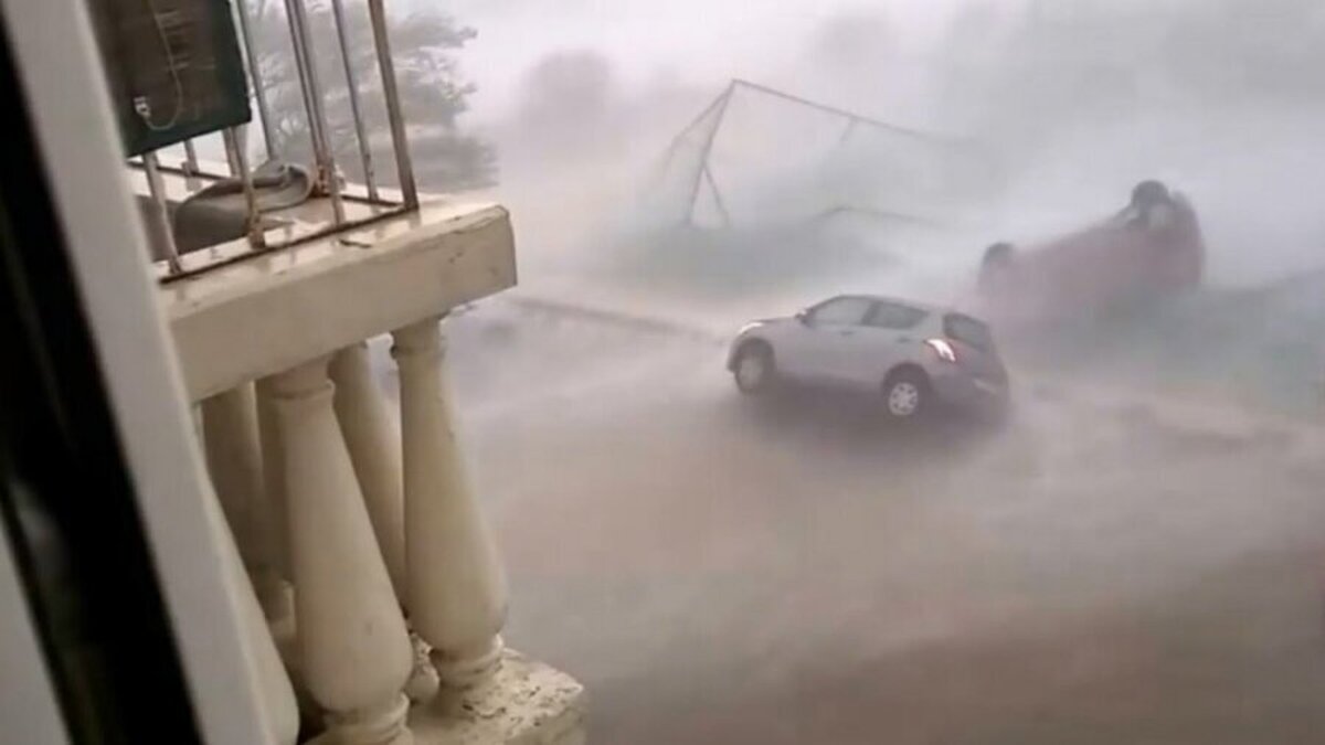 ویدئو| خسارت طوفان به منازل در کویت