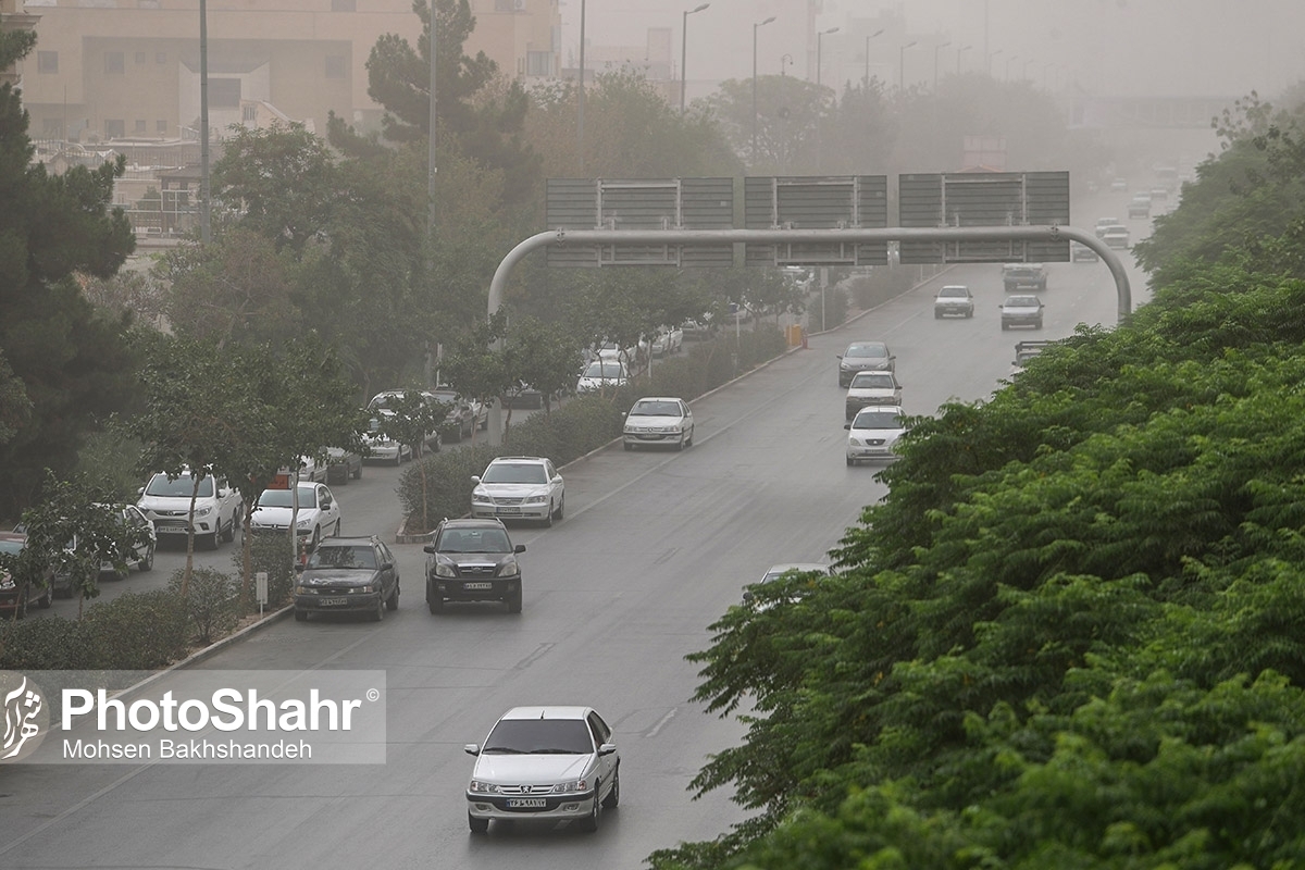 اواخر هفته مشهد با افزایش ابر و غبار و سرعت وزش باد مواجه می‌شود (۴ مرداد‌‌ ١۴٠٢)