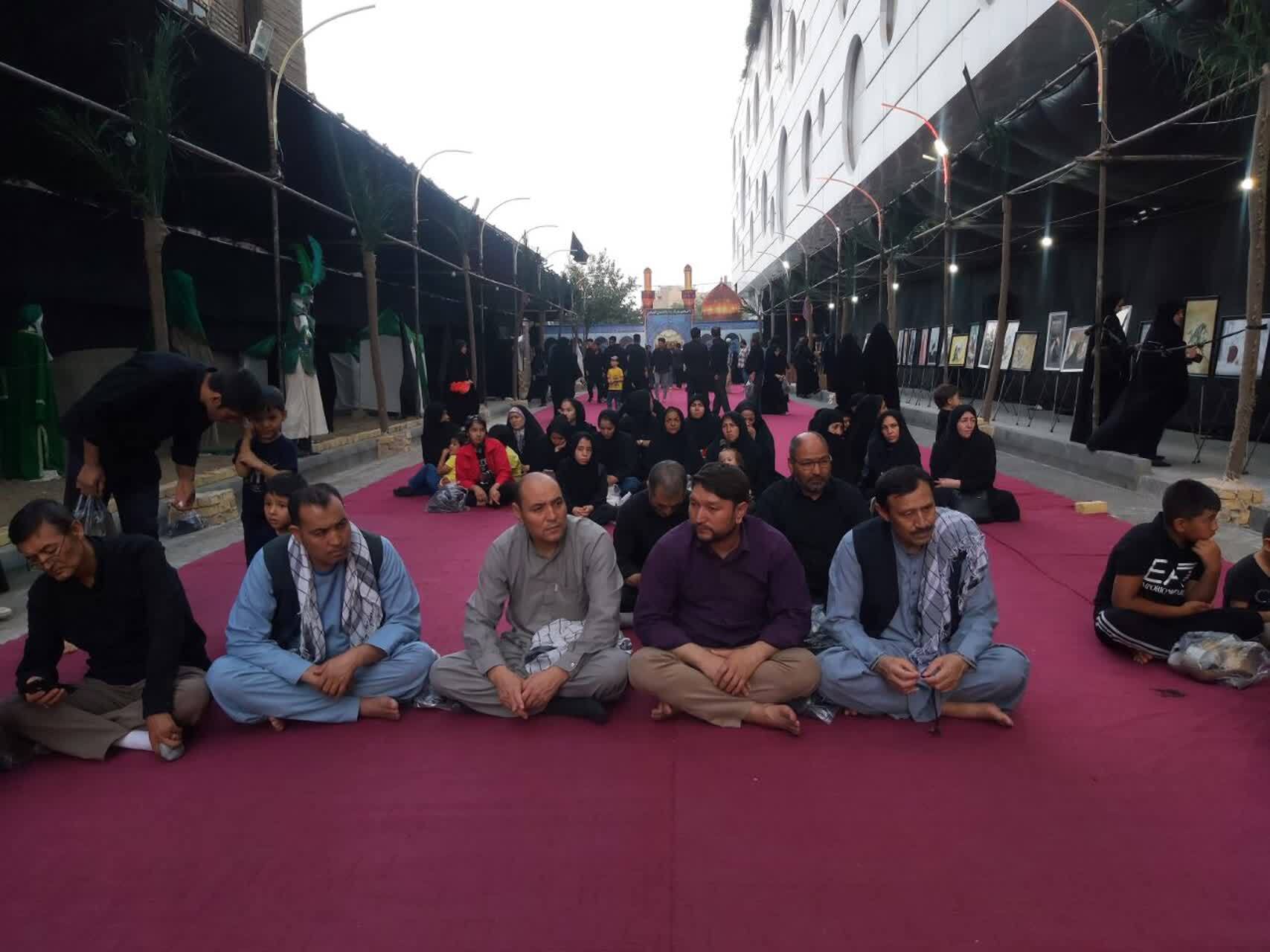 نخستین نمایشگاه محرمی مهاجران افغانستانی در مشهد برگزار شد + تصاویر