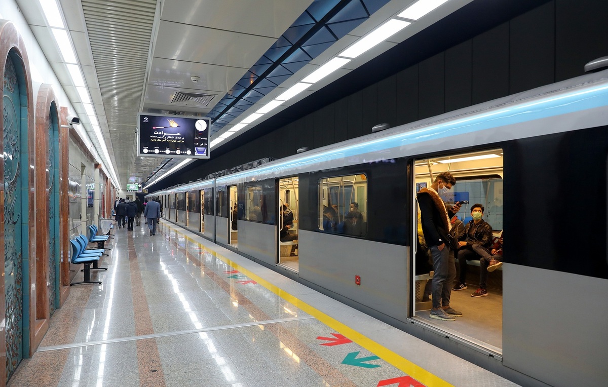 سفر با مترو در مشهد ۲۰ درصد افزایش یافت
