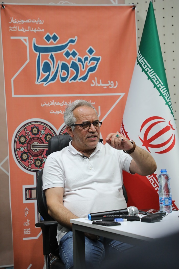 محمدحسین لطیفی: قهرمان با «فیلمنامه»، «نگرش کارگردان» و «بازیگر» تبدیل به قهرمان می شود