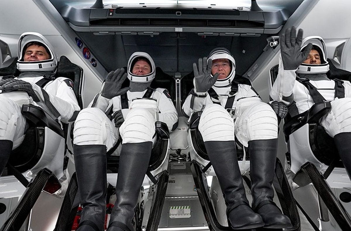 ۴ فضانورد مأموریت «کرو-۶» پس از عبور طوفان از فلوریدا به زمین برمی‌گردند