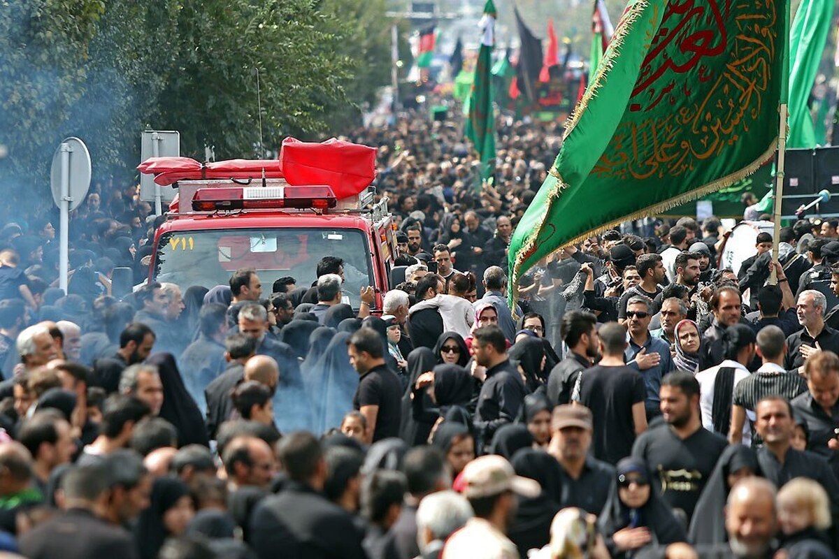 تمهیدات آتش‌نشانی مشهد برای راهپیمایی روز اربعین اعلام شد | استقرار ۱۰۰ آتش‌نشان در خیابان‌های منتهی به حرم رضوی 