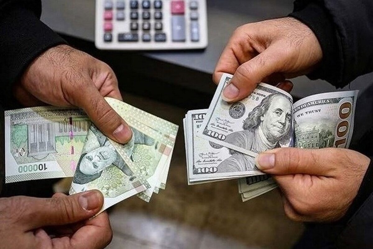 رئیس بانک مرکزی: دلار از مبادلات سیاحتی با کشور‌های منطقه حذف شود