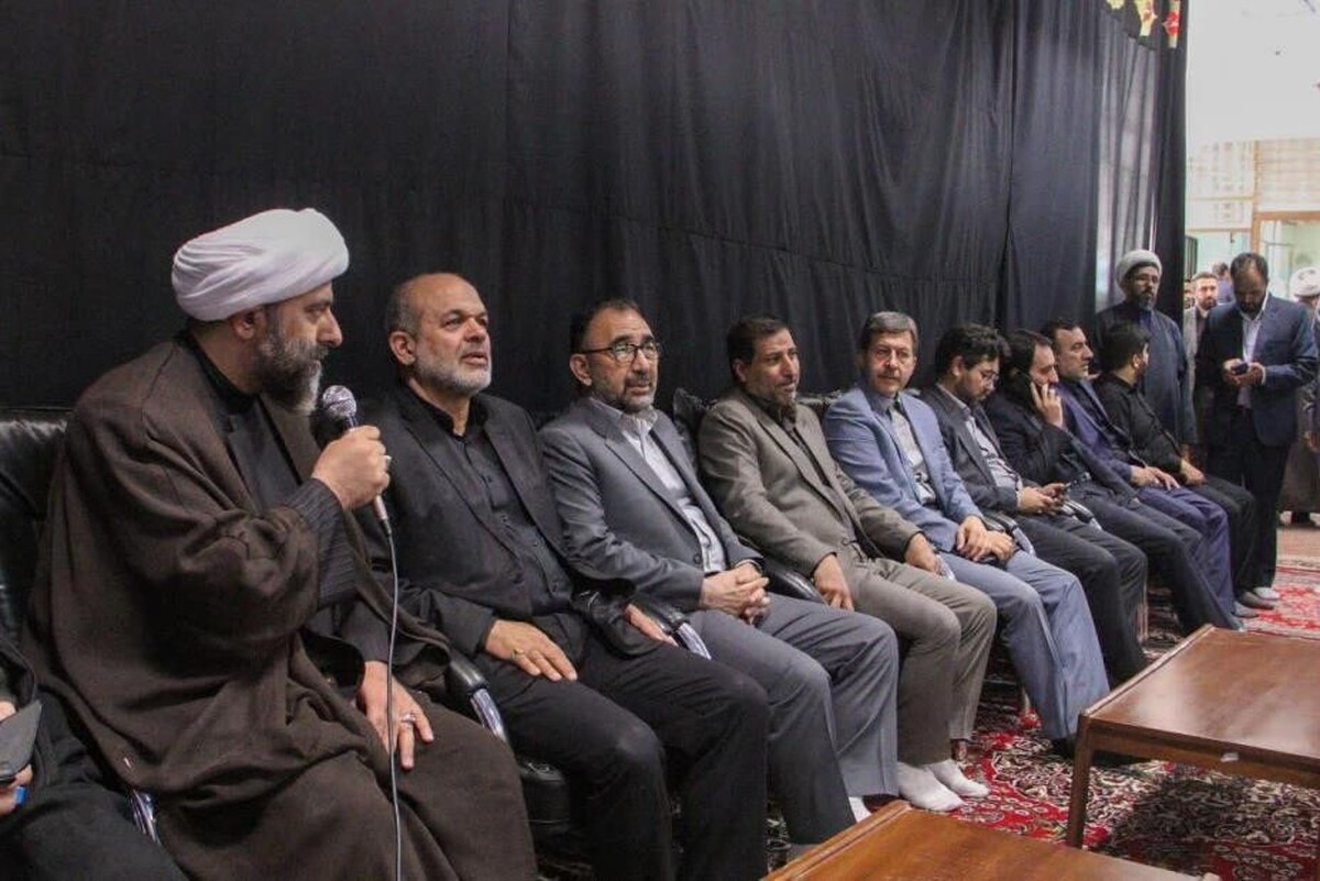 بازدید وزیر کشور از پویش هم محله ای امام رضا(ع) در مشهد مقدس