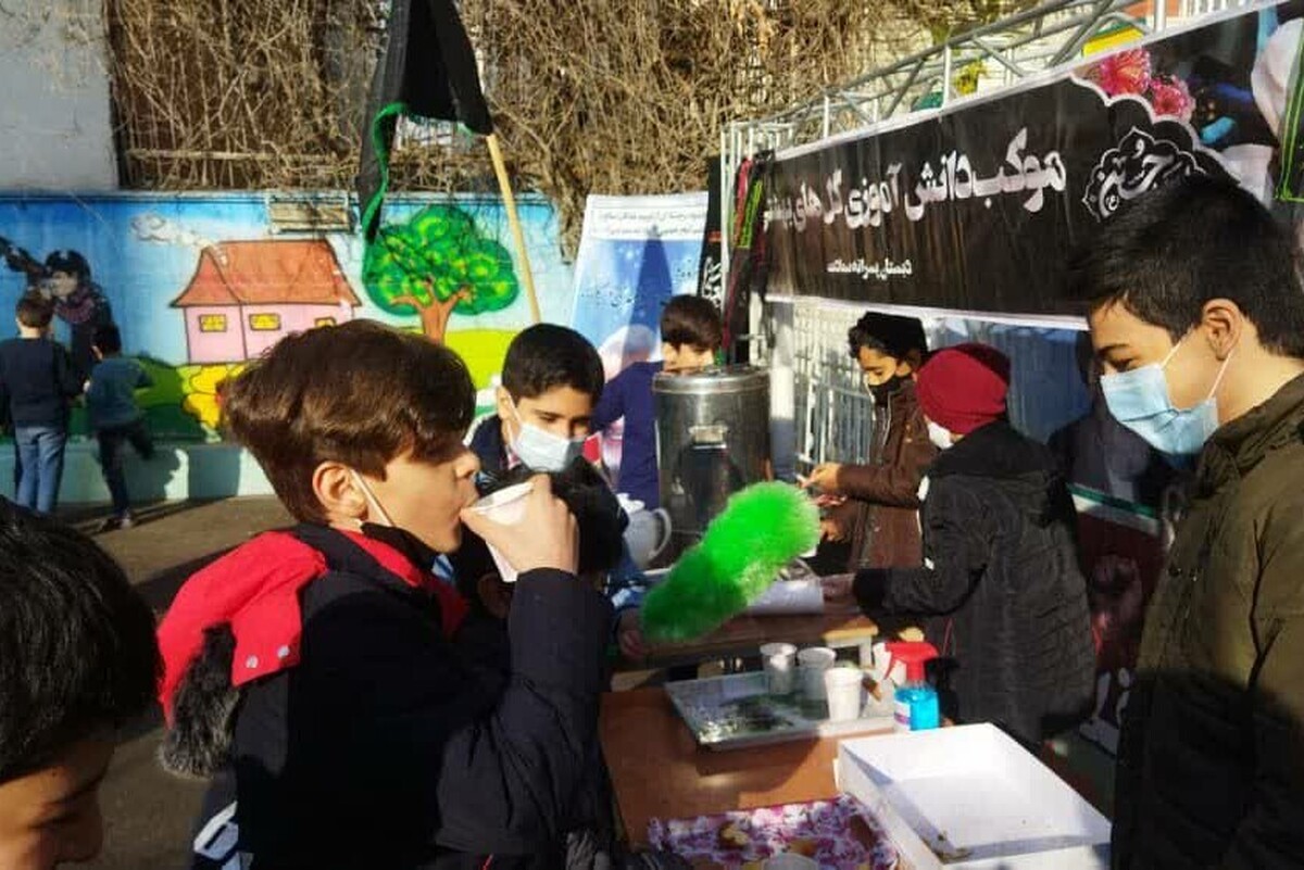 استقرار ۱۵ موکب دانش‌آموزی در مسیر‌های منتهی به مشهد