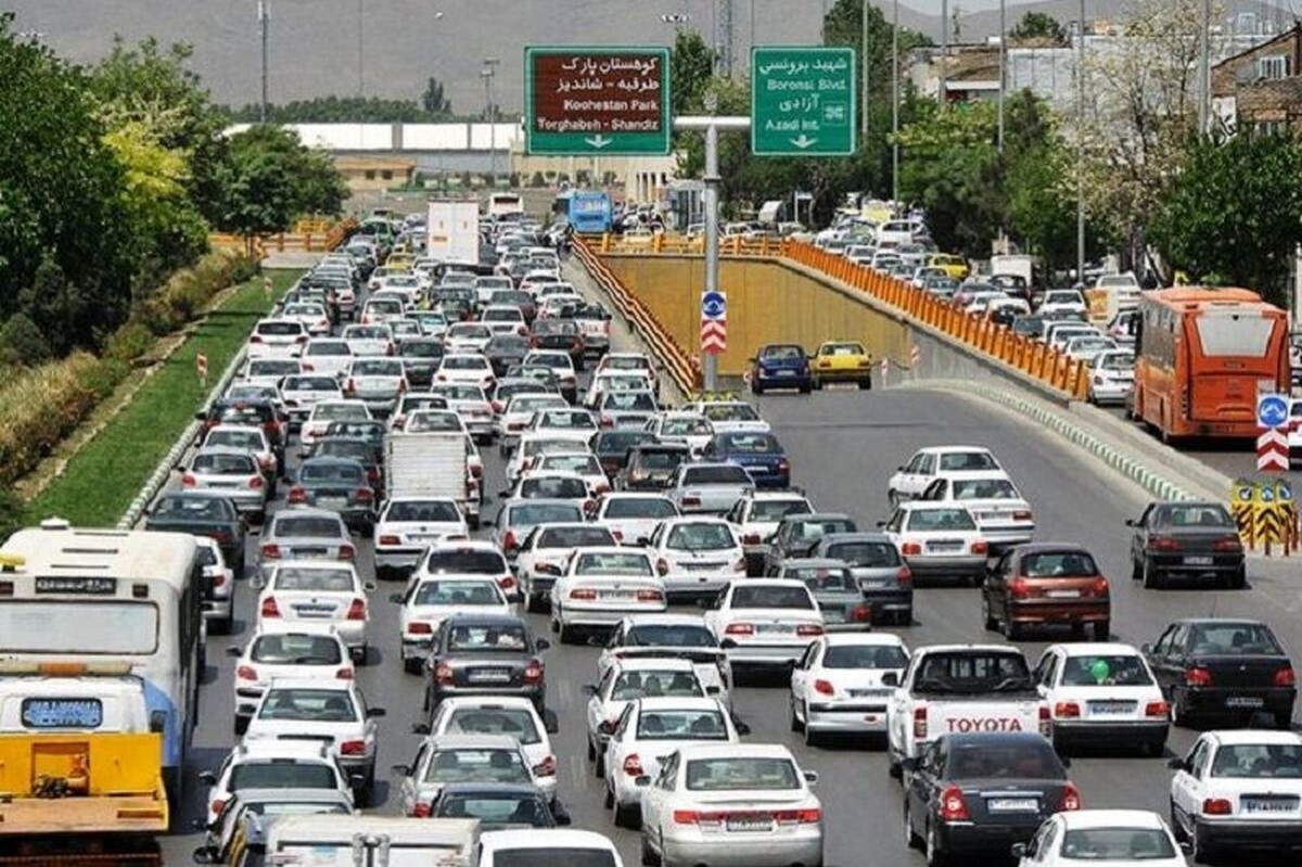 آخرین وضعیت ترافیکی مشهد | ترافیک متراکم میدان جهاد، فلسطین و مسیر‌های ورودی به حرم مطهر رضوی (۲۱شهریور ۱۴۰۲)