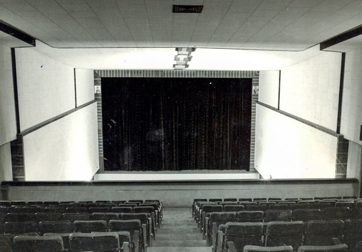 نگاهی به تاریخ شکل‌گیری نخستین سینمای مشهد در تالار موسی‌خان اعتبارالسلطنه | تحفه قفقازی