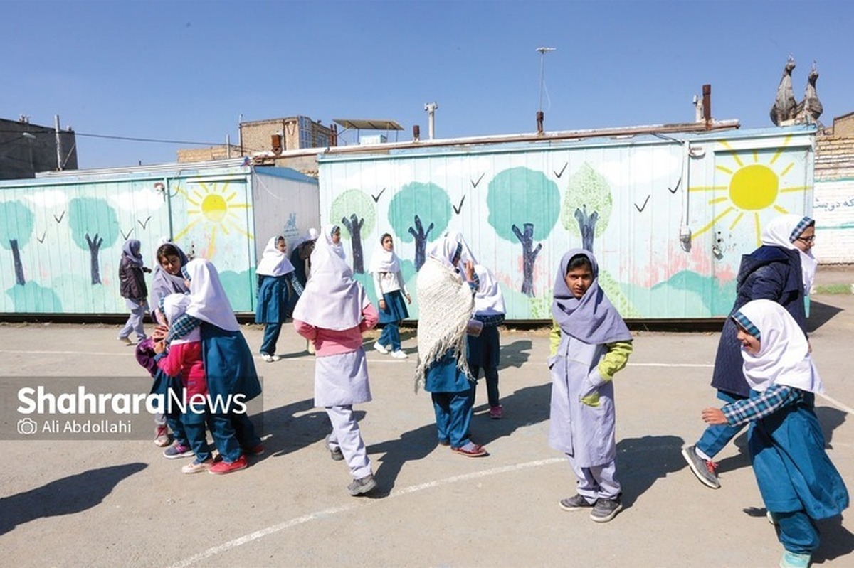 مدارس کانکسی مستقل بالای ۱۰ دانش‌آموز خراسان رضوی جمع‌آوری شد| انعقاد تفاهم‌نامه‌ای برای ساخت ۸۰۰ مدرسه در استان